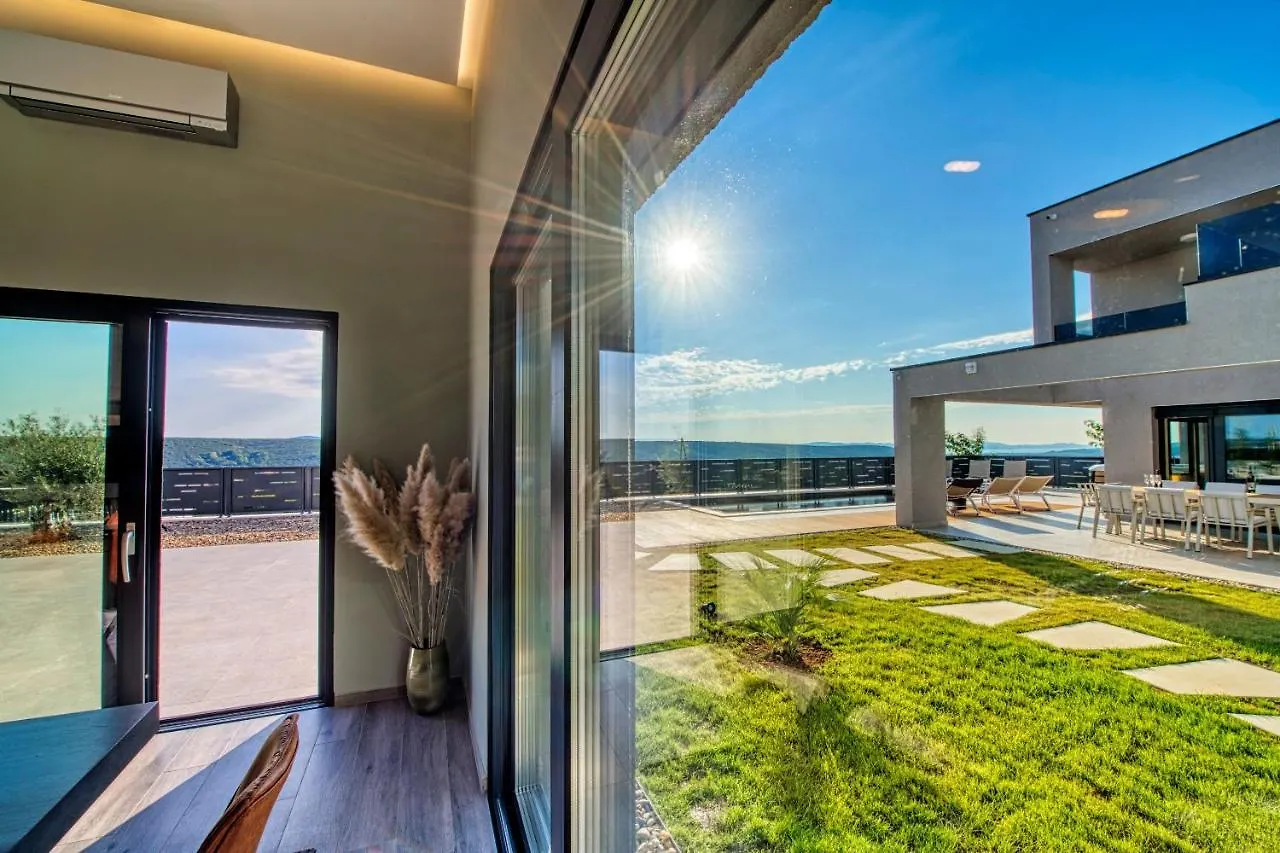 Villa Maluja Debeljak Croatia